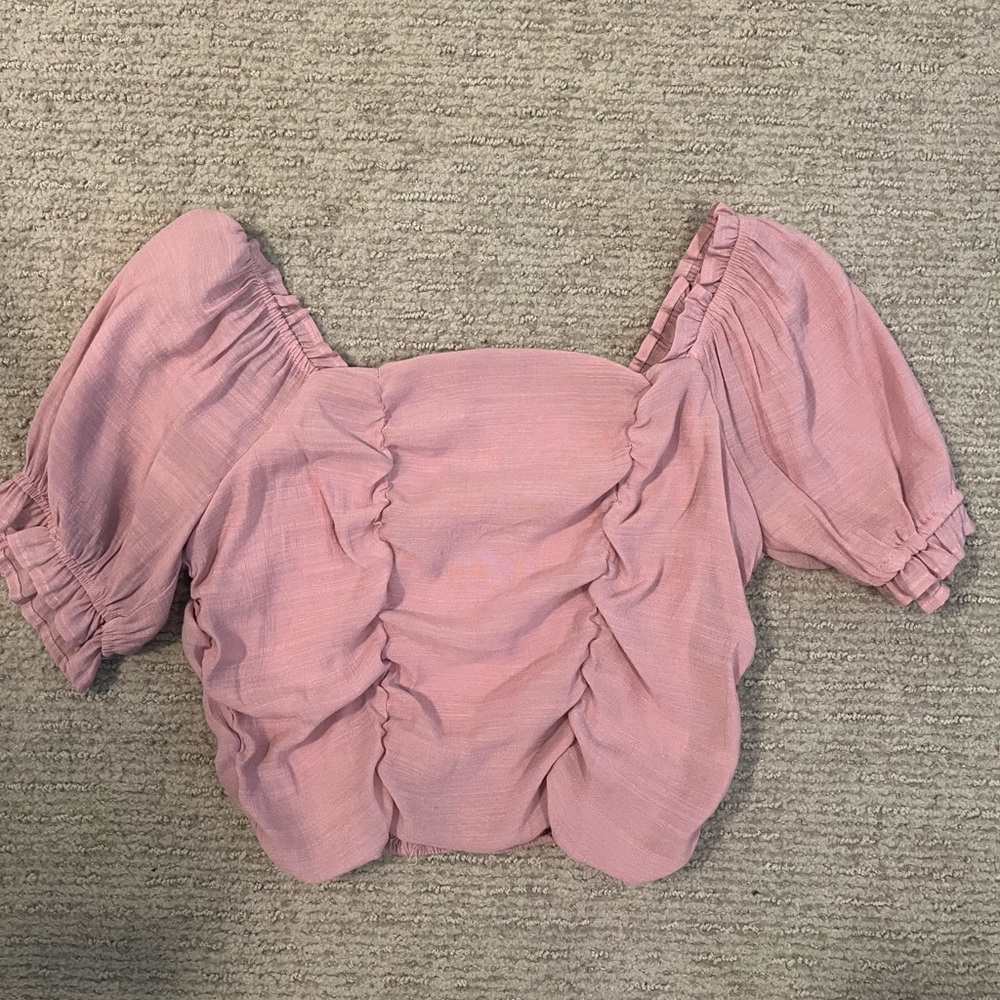 Light pink cropped blouse top!!